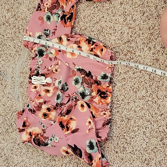 One step up two piece formal shorts and top. - Picture 4 of 6